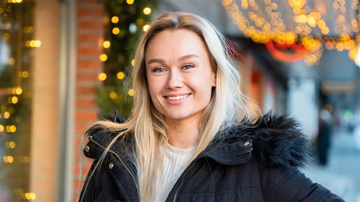 Sarah Berg - Klikk for stort bilde